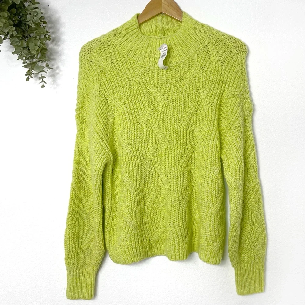 NWT AMERICAN EAGLE • Cable Knit Mock Neck Sweater - Picture 4 of 6